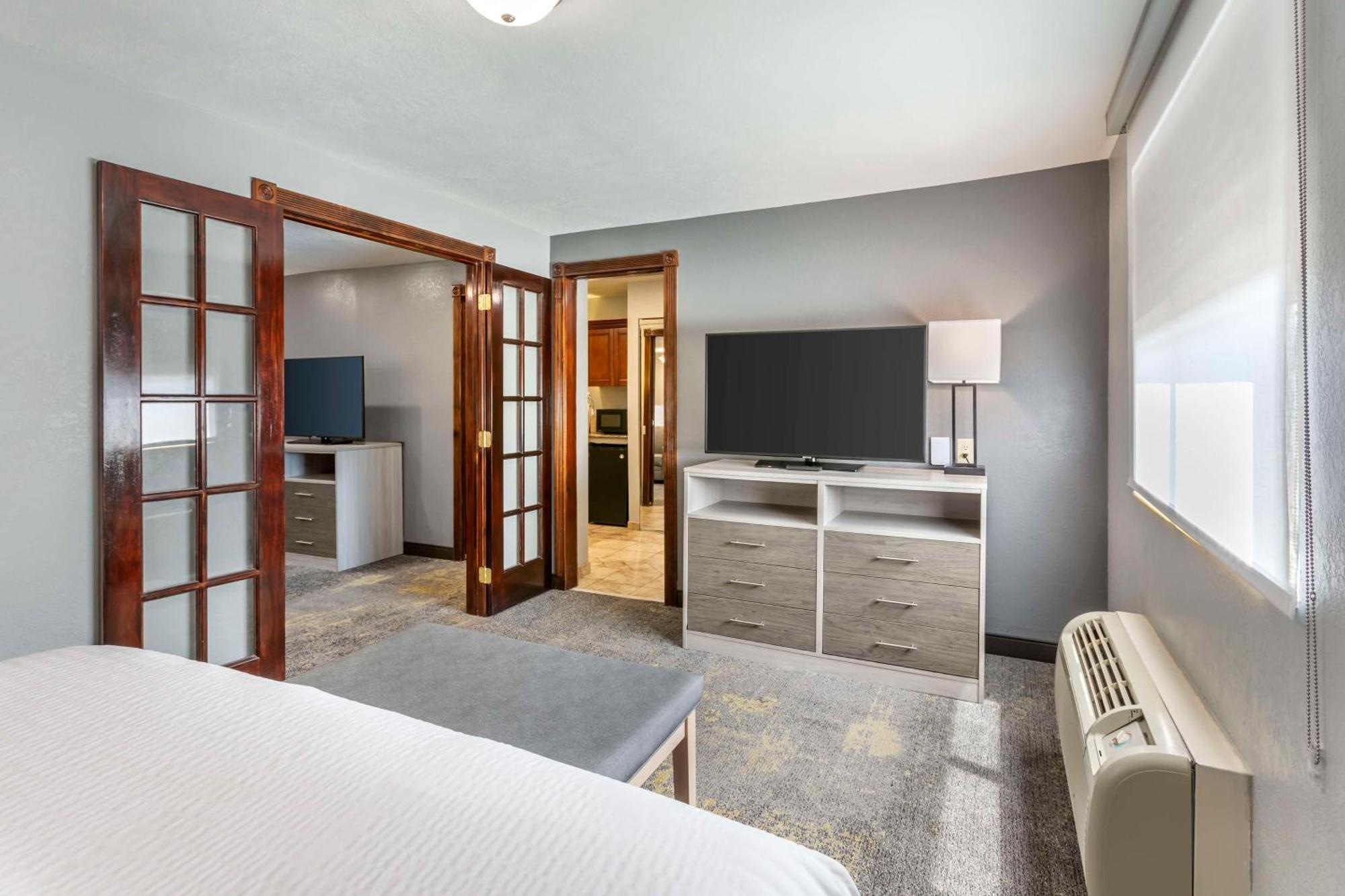 Best Western Plus Weston Inn Logan Zewnętrze zdjęcie